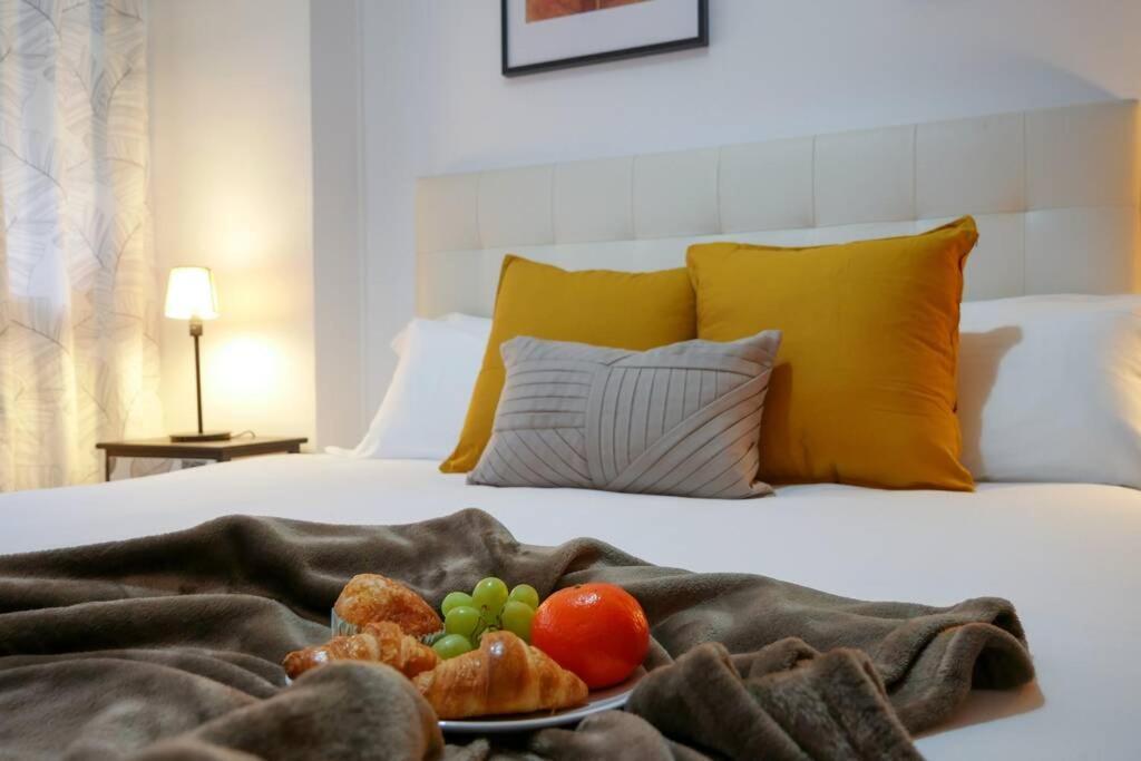 Stay U-Nique Apartments Lluca Βαρκελώνη Εξωτερικό φωτογραφία